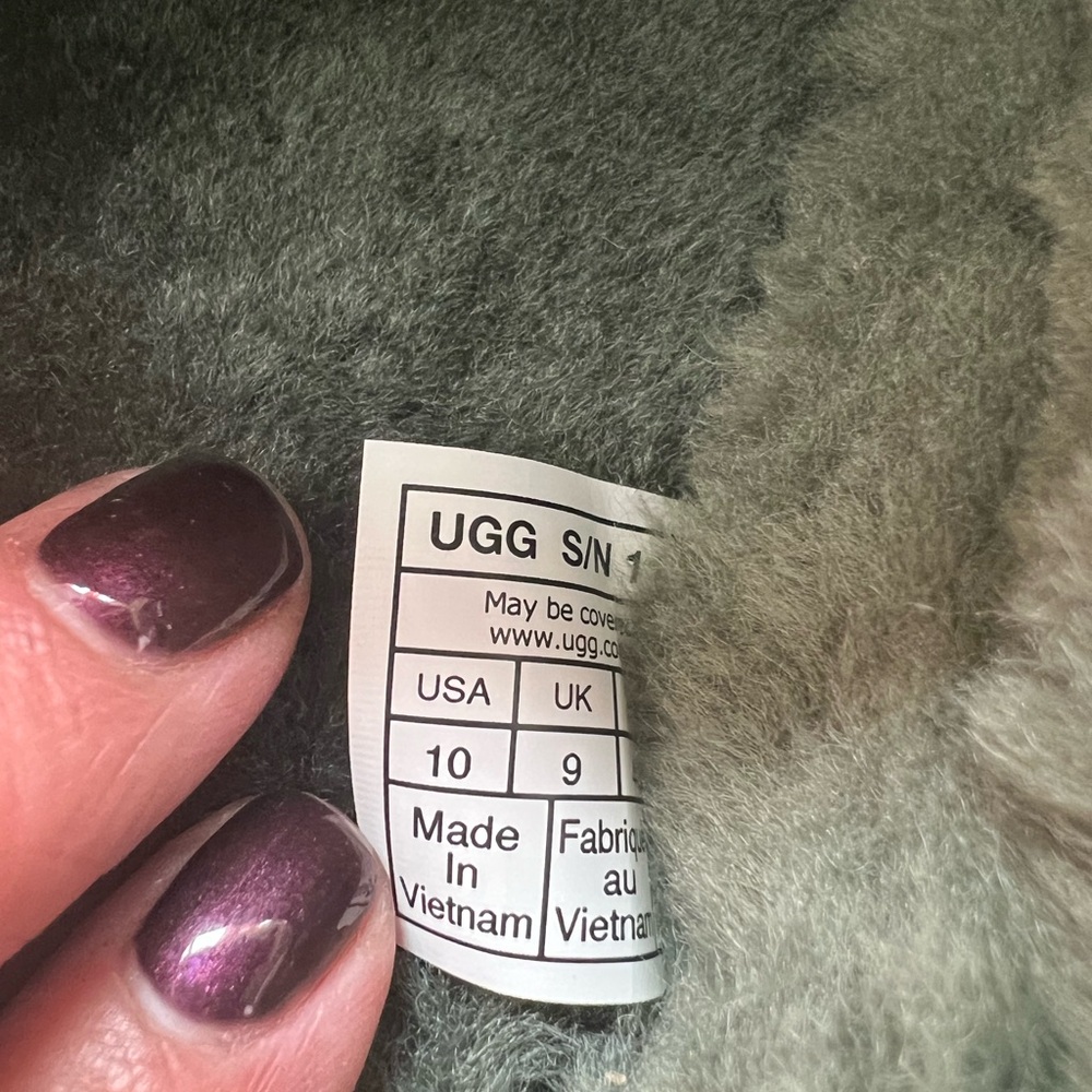 UGG Green Suede Slippers mens size 10 - Picture 6 of 6